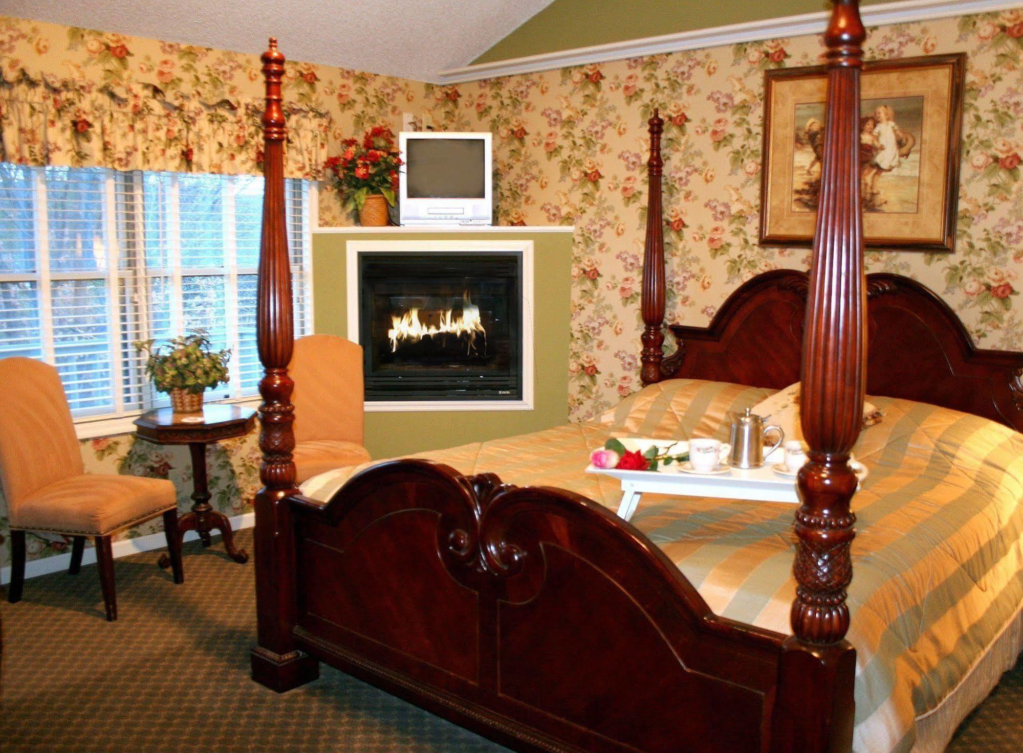 Afton House Inn Room photo